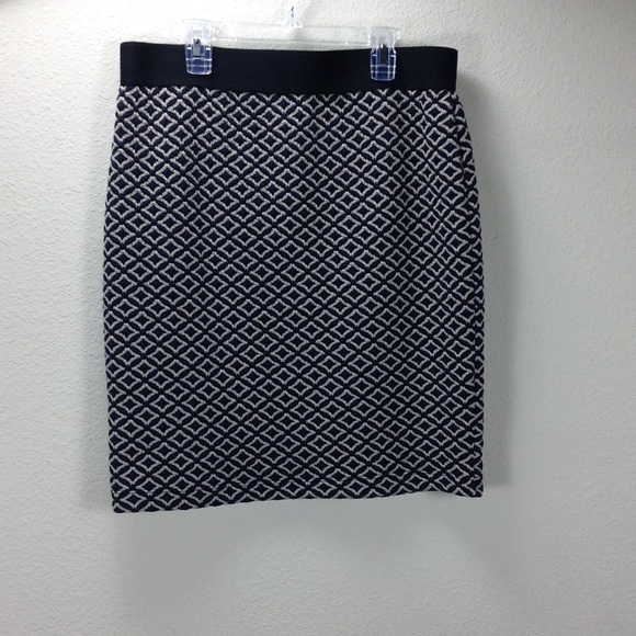 Karen Kane Blue-Cream Diamond Print Stretc… - Picture 2 of 6